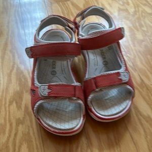 AlRounder walking/hiking sandals great condition. Hardly warn